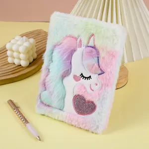 Süßes Plüsch Einhorn A5 Notizbuch Flauschiges Tagebuch mit Linien Geschenk für Mädchen