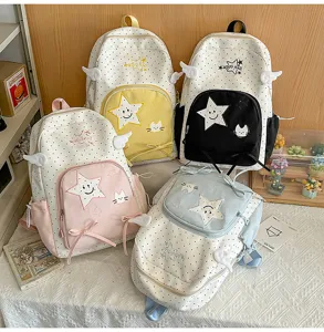 Zaino scolare stile giapponese a pois con ali e ricami di stelle, grande capacità e stile.