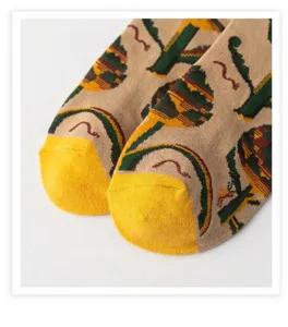 Retro floral pattern mid-calf cotton socks with comfortable fit and durable wear.