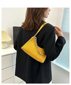 Stylish women crocodile pattern baguette shoulder bag with chunky gold chain strap for daily wear