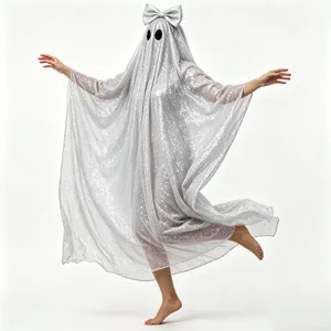 Silberner Halloween Pailletten Geist Umhang Kostüm mit grosser Schleife Detailansicht.