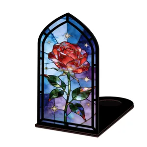 Dettaglio del fermalibri con rosa in stile vetrata, inserto in acrilico per libreria e supporto.