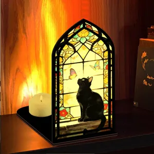 Vista dettagliata dell'inserto fermalibri in legno con pannello acrilico gatto vetrata e luce notturna.