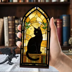 Luce notturna in acrilico gatto nero con design ad arco gotico per decorazione libreria.