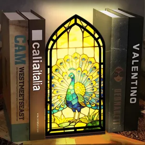 Luce notturna ad arco ferramenta libreria in legno con design pavone vetrate per mensola