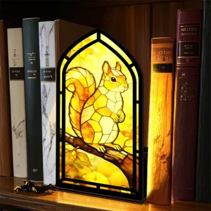 Inserzione angolo libro in legno lampada notturna scoiattolo vetrate decorazione libreria