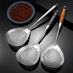 304 Stainless Steel Kitchen Colander Strainer With Wooden Handle For Draining Noodles Dumplings Frying