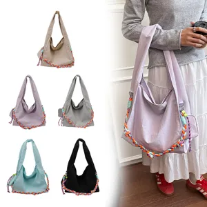 Borsa a tracolla pendolare grande capacità in nylon da donna, elegante borsa a mano minimalista.