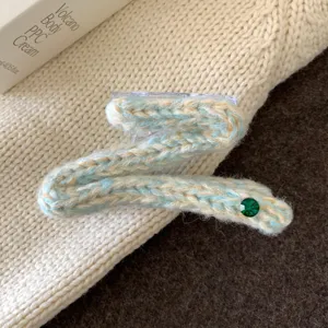 Pince à cheveux serpent en tricot épais avec œil cristal vert accessoire rétro mignon
