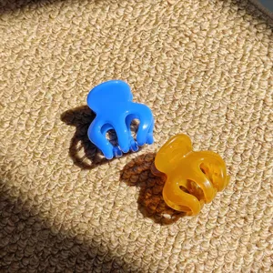 Mini hair claw clips set, glossy plastic small hair catch clips for styling, cute hair accessories.