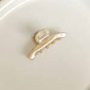 Elegant Acetate Hair Claw Clip Korean Style Chic Shark Clip for Women Daily Styling Hair Accessories