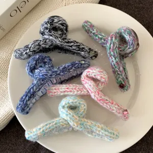 Ensemble de pinces à cheveux en tricot épais, pinces requin croisées vintage pour cheveux épais.