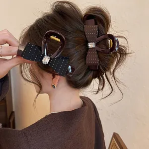 Pince à cheveux marron Maillard avec strass et nœud à pois pour coiffure élégante