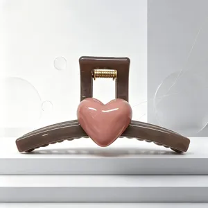 Cute Heart Hair Claw Clip PC Resin Shark Clip For Women Girls Daily Hair Styling