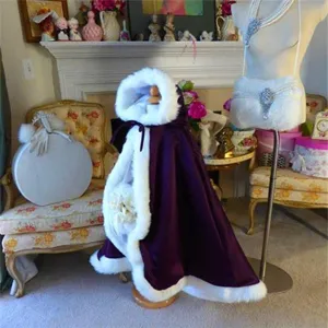 Warmer dicker Kinder Kapuzen Umhang mit weißem Fellimitat Kragen Winter Cape für Mädchen