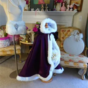 Kinder warmer lila Kapuzenmantel mit weißem Kunstfellbesatz dicker Winterumhang für Mädchen