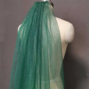 Donkergroene glitter tule huwelijksluier korte bruidssluier met kam voor elegante bruidsaccessoire.