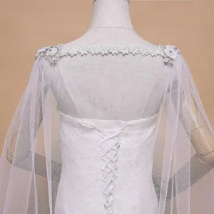 Bruid strass parel handgemaakte witte ivoren tulle cape kant lange slep detail