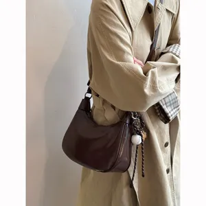 Retro braune Hobo Schultertasche für Damen, stilvolle Unterarm Dumpling Tasche für Arbeit.