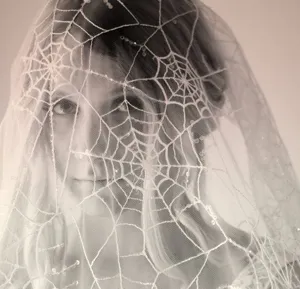 Corto velo de encaje con telaraña para mujer, accesorio de novia gótico de Halloween.