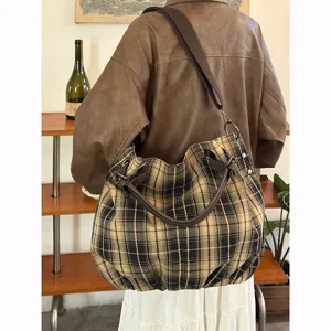 Japanischer Retro-Stil karierte Canvas-Umhängetasche für Damen, große Tragetasche.