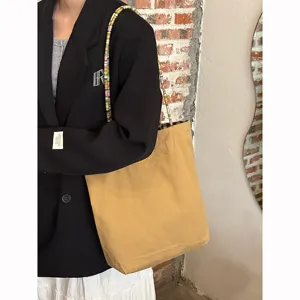 Modischer karierter Canvas Shopper große Kapazität Umhängetasche für Damen Alltag.