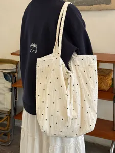 White floral pleated tote bag, casual stylish shoulder handbag for everyday use.