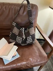 Korean vintage color block plaid canvas shoulder bag, casual large capacity commuter crossbody.