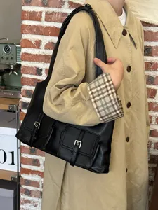 Korean style multi-pocket black shoulder bag, casual utility tote bag for daily wear.