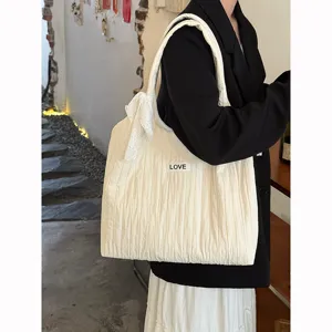 Koreanische plissierte Segeltuch Tasche, große Kapazität Schultertasche mit Schleife.