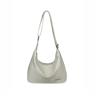 Grosse gewebte Schulter-Tasche fuer Damen modische Pendler Hobo Tasche Handtasche