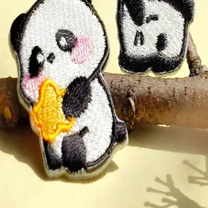 Süße Panda Stickerei Patches, DIY Cartoon Tier Aufbügler für Kleidung und Accessoires.