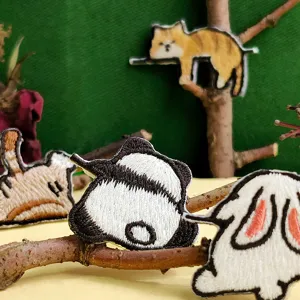 Jolis écussons brodés d'animaux de dessin animé bricolage accessoires de vêtements appliqués