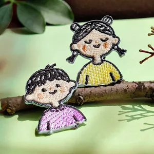 Écussons brodés de personnages de dessins animés mignons badges décoratifs pour vêtements et sacs.