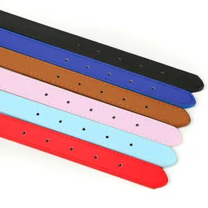 Kleurrijke effen PU-leder huisdier halsband hoofdaanzicht, comfortabel voor katten en honden.