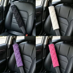 Copricintura di Sicurezza per Auto in Peluche Ricamato Morbido Comfort Copertura Protettiva per Cinture Accessori Interni Universali