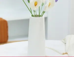 Handgehäkelte Calla-Blume in Keramikvase Strickgarn künstliche Pflanze Heimdeko Geschenk