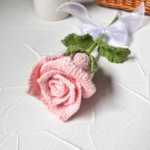 Handmade crochet pink rose artificial flower with green leaves for home decor gift