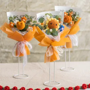 Handmade crochet yarn flower bouquet gift box for Mother's Day and Valentine's Day.