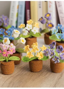 Handmade crochet mini potted flowers, cute yarn floral ornament for car and home decor.