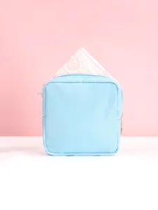 Tragbare Mini Binde Tasche, süße pastellblaue Make-up und Perioden Tasche für Damen.