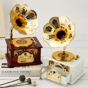 Boite a musique gramophone retro vintage avec tiroir a bijoux decoration de bureau maison.