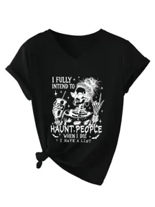 Casual zwarte V-hals korte mouw dames t-shirt met zijknoop en grappige skeleton opdruk.