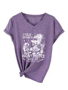 Casual dames V-hals korte mouw t-shirt met grappige skelet quote print en knoopdetail.