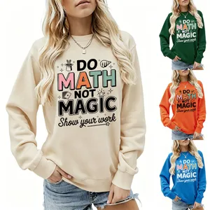 Damen Langarm Pullover mit mathematischem Grafikdruck, lässiges Detailbild der Kleidung.