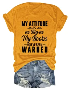 Dames casual korte mouwen t-shirt met grappige tekstprint en stijlvolle spijkerbroek shorts.
