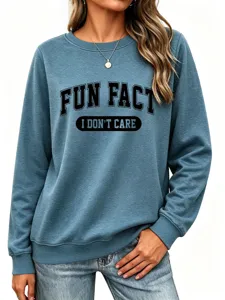 Sweat-shirt pour femme bleu-gris confortable à col rond et design graphique tendance.