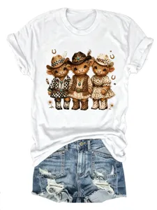 Donna simpatica t-shirt manica corta con stampa mucca delle Highland e pantaloncini.