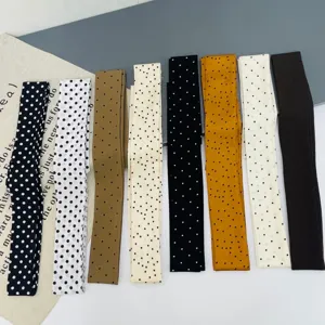 Nastro per sciarpa in seta a pois lungo multifunzionale per donne accessorio di modo.