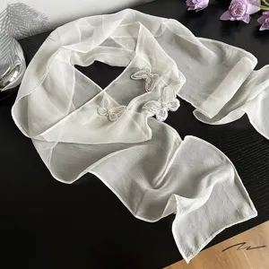 Elegante sciarpa a nastro in chiffon trasparente con ricami di farfalle e perle.